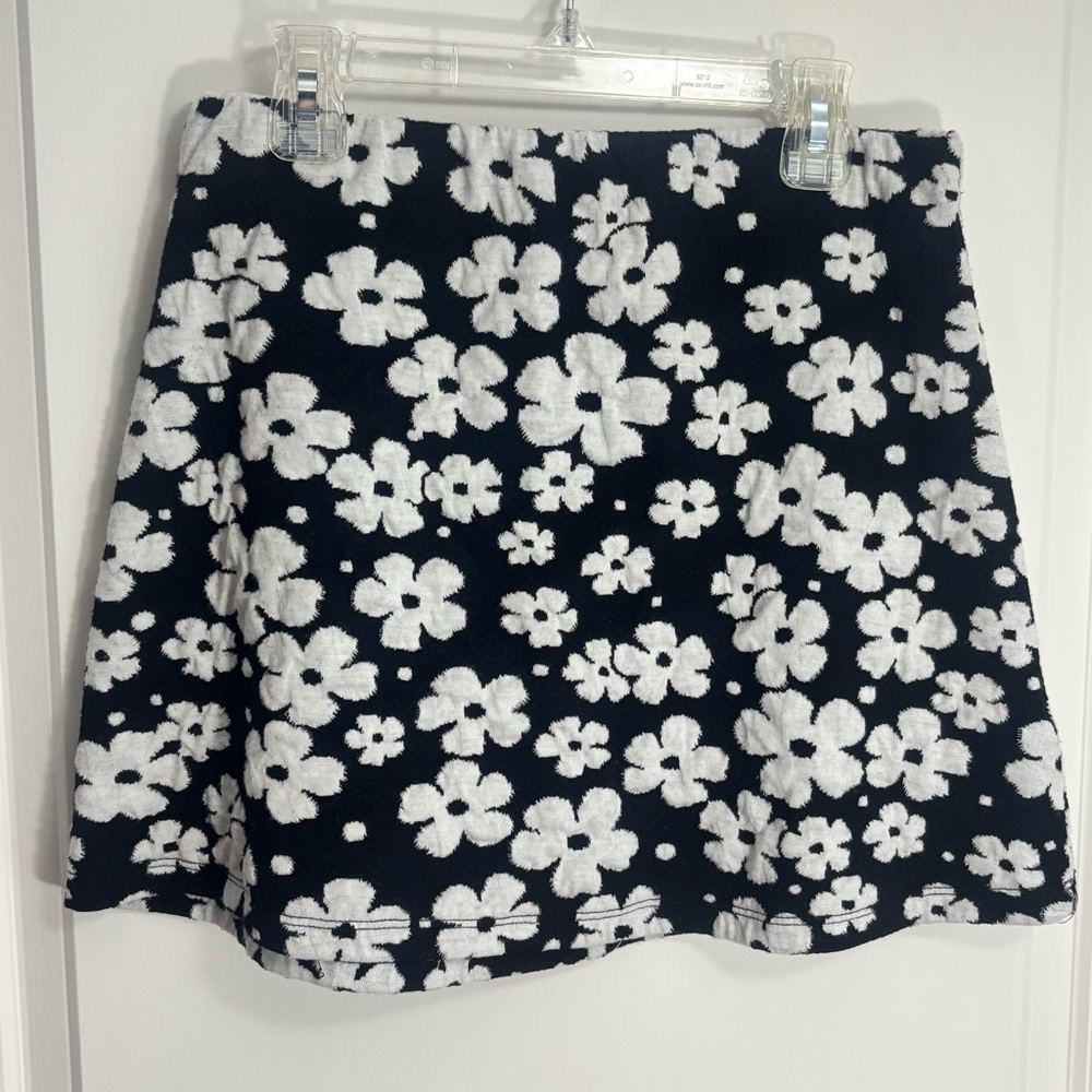 Urban Outfitters Black and White A-Line Mini Skirt - Medium